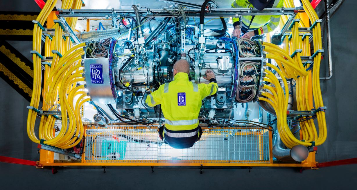Rolls-Royce puts 2.5-MW generator for future hybrid aircraft to the test - Vimarsana News