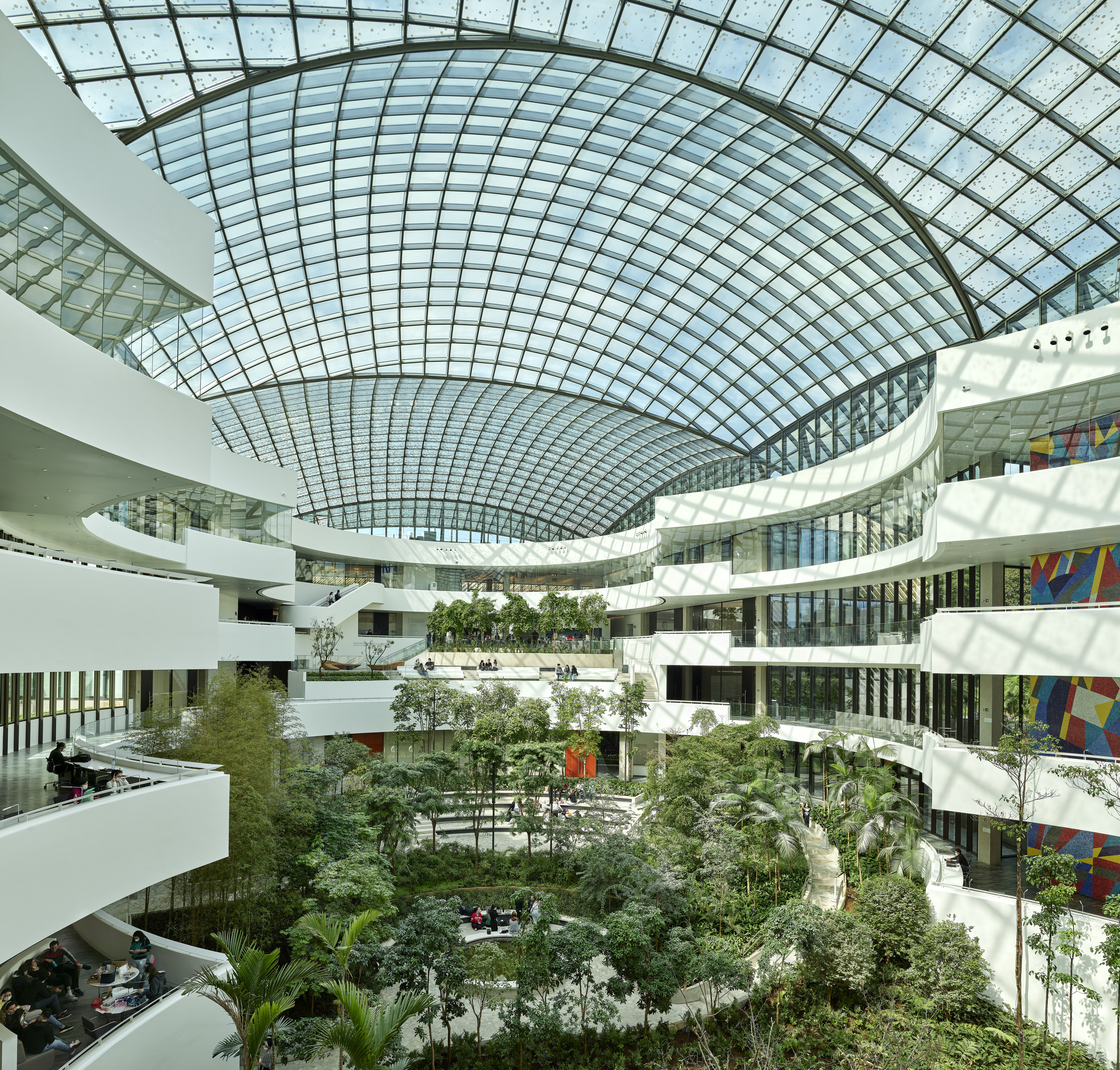 Medical center's impressive glass roof spans lush green oasis - Vimarsana News
